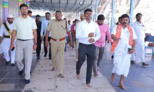 Collector suggests more Prasadam counters