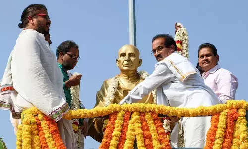 Rich tributes paid to Veturi Prabhakara Sastri