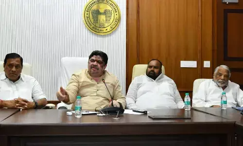 Ponnam dispels BCs’ doubts on caste census