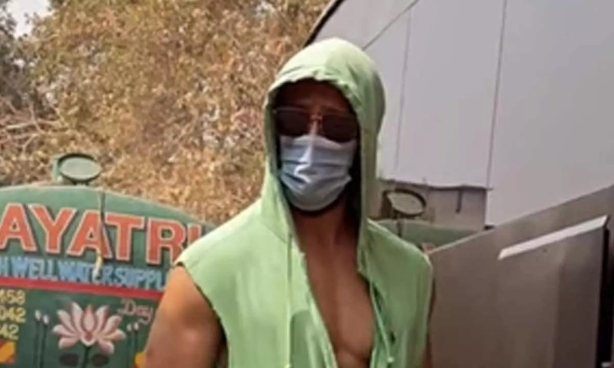 Tiger Shroff expresses his unique love ahead of Valentines Day Tiger Shroff expresses his unique love ahead of Valentines Day