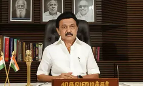 Tamil Nadu CM announces financial aid for woman pushed off moving train