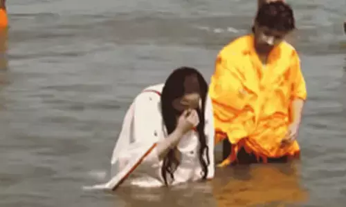 Actress Jaya Prada and son take holy dip in Sangam, laud Maha Kumbh arrangements