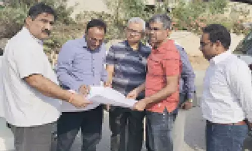 GHMC Commissioner inspects devpt works