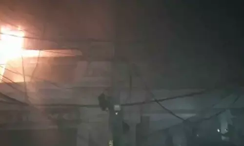 Massive Fire Rages in Hyderabad’s Old City Market for Over 18 Hours