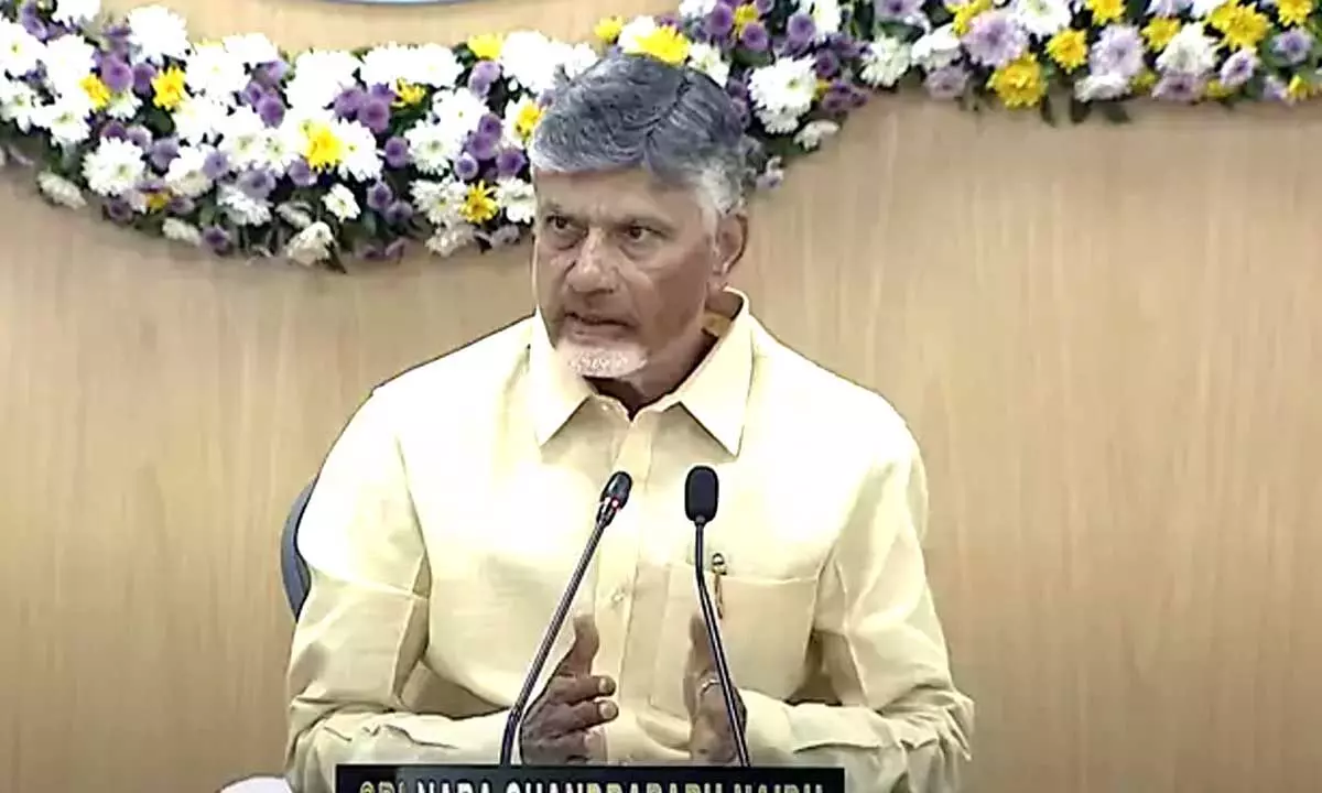 CM calls for speedy File Clearance CM calls for speedy File Clearance