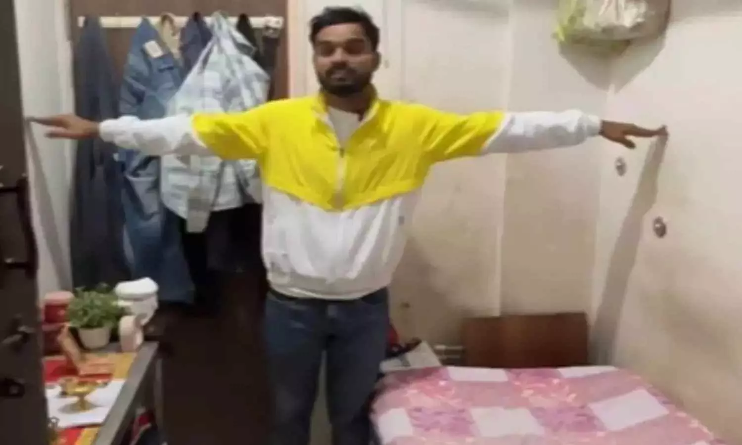 Watch: Bengaluru’s Tiny One-Bedroom Flat Rented for Rs 25,000 Sparks Outrage Online Watch: Bengaluru’s Tiny One-Bedroom Flat Rented for Rs 25,000 Sparks Outrage Online
