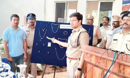 Two inter-state thieves arrested