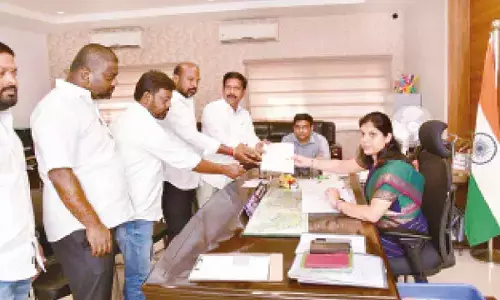 Graduates MLC poll: Close aide of Patancheru MLA files nomination
