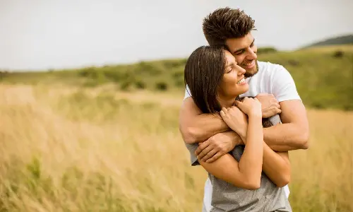 The Science Behind the Power of Hugs and Their Health Benefits