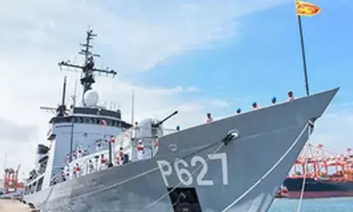 Pakistan Navy chief visits Lankan ship during Karachi maritime exercise