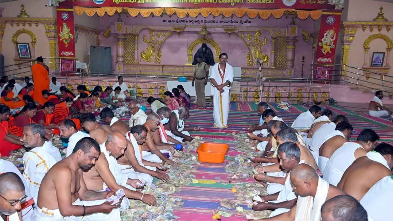 Kanipakam temple receives Hundi collection of Rs 1.34 cr Kanipakam temple receives Hundi collection of Rs 1.34 cr