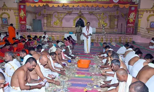 Kanipakam temple receives Hundi collection of Rs 1.34 cr