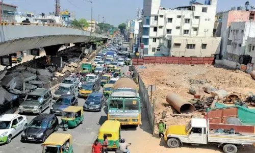 Bengaluru: HSR Layout Flyover Closure Causes Major Traffic Chaos in Bengaluru