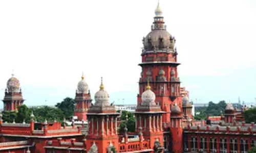 Madras HC lifts stay on ECI’s proceedings in AIADMK dispute case