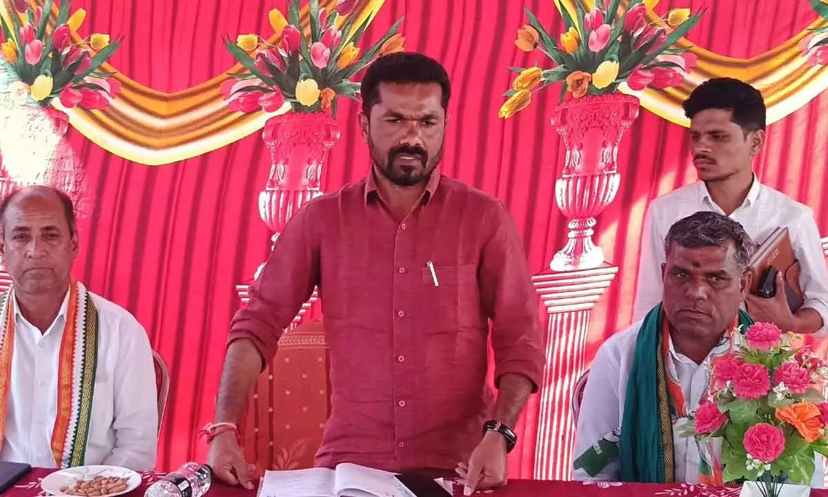 Cong candidate should win with huge majority, says Bojju Patel Cong candidate should win with huge majority, says Bojju Patel