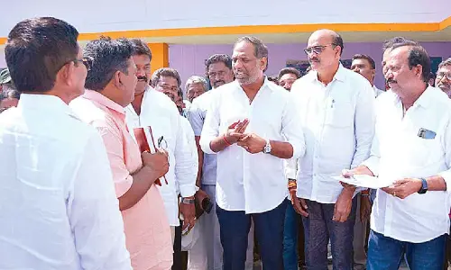 Minister assures govt support to SW hostels