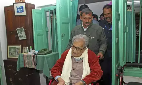 Cong-AAP should have fought Delhi polls together: Amartya Sen