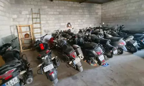 Police seize assets, empty cheques, bonds from money lenders