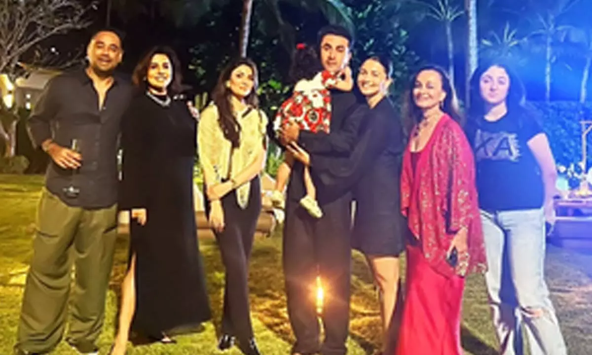 Neetu Kapoor shares a glimpse of her Valentine