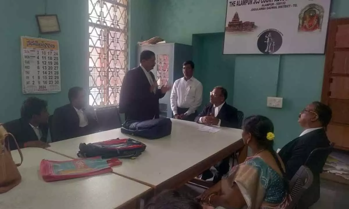 Pullur Panchayat Secretary Caught Red-Handed by ACB for ₹2 Lakh Bribe. Pullur Panchayat Secretary Caught Red-Handed by ACB for ₹2 Lakh Bribe.