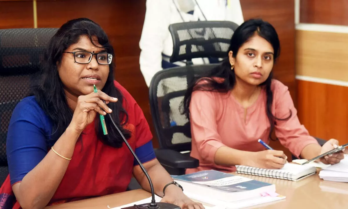 Ensure free & fair poll, Collector tells officials Ensure free & fair poll, Collector tells officials