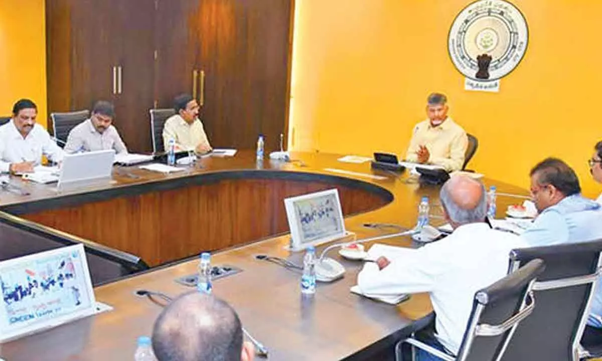 CM Naidu launches Swachh Andhra drive CM Naidu launches Swachh Andhra drive