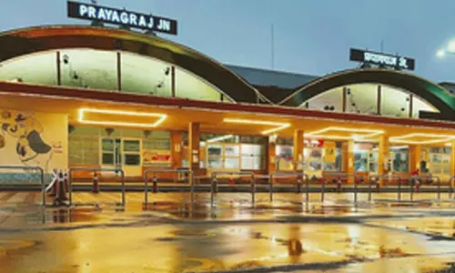 Central Railway runs special trains, improves crowd management for Mahakumbh devotees