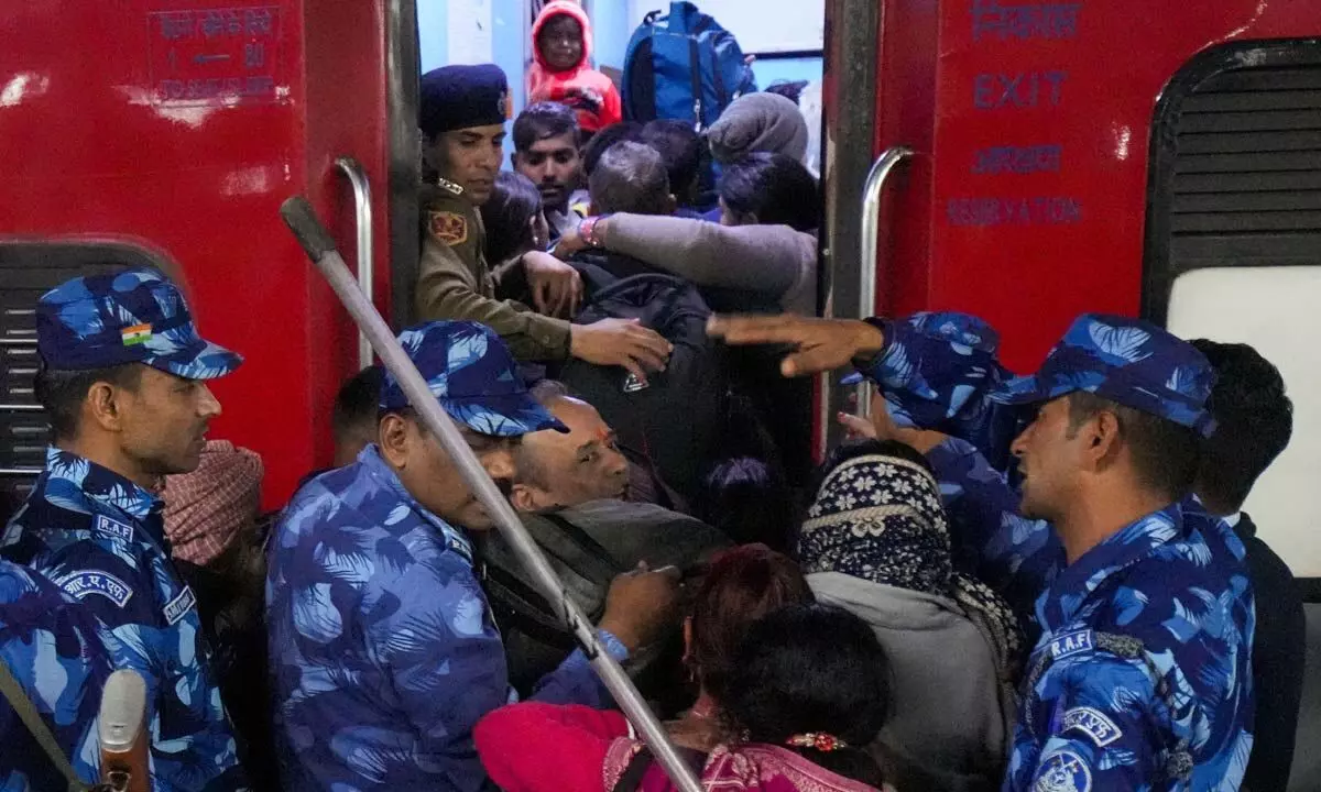 Confusion over train names led to Delhi stampede: Cops Confusion over train names led to Delhi stampede: Cops