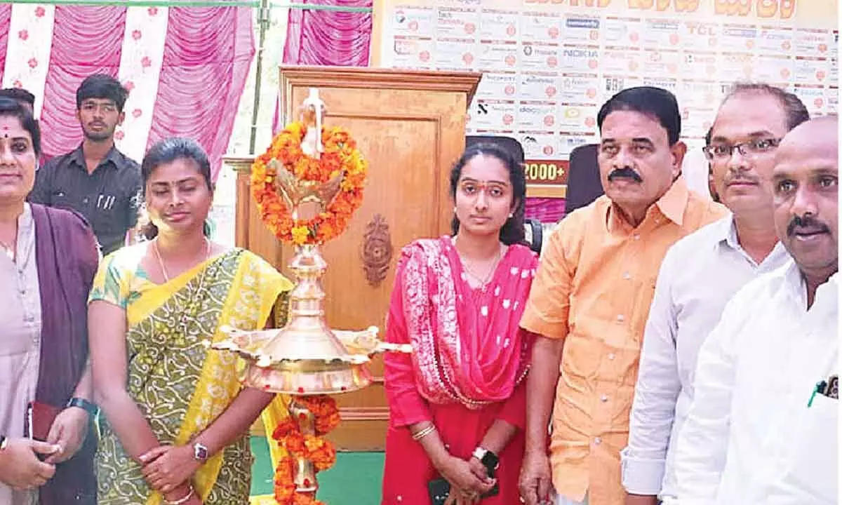 305 candidates get jobs in Mega Job Fair 305 candidates get jobs in Mega Job Fair