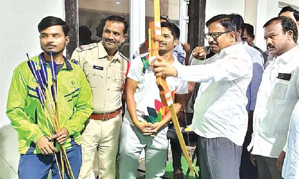 Mahbubnagar Utsavam draws massive response Mahbubnagar Utsavam draws massive response