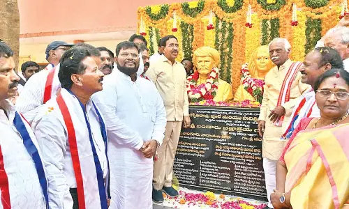 Bandaru Dattatreya calls for BC reservation based on population