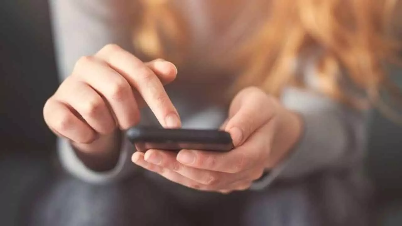 Digital Detox A Dire Need; Limit Screen Time Digital Detox A Dire Need; Limit Screen Time