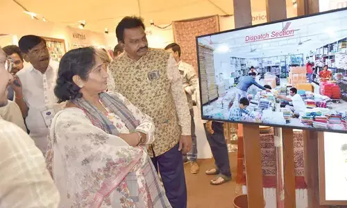 AP will become a global textile hub: Minister Savitha