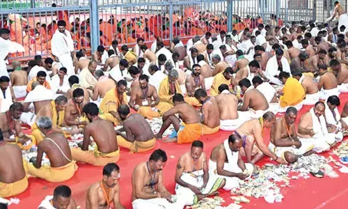 Devotees offer over Rs. 2.18 cr to Srisailam temple in 17 days