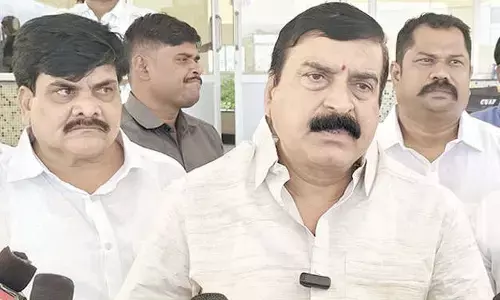 Improve infra facilities at Central varsity: MP