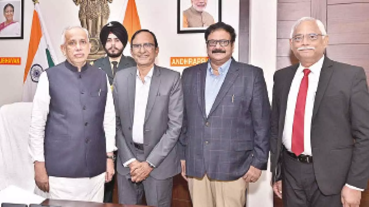 Expand Red Cross service activities: Guv Expand Red Cross service activities: Guv