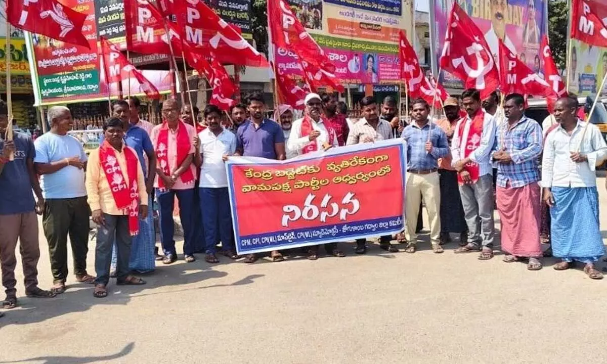 Left parties demand revision of Union budget