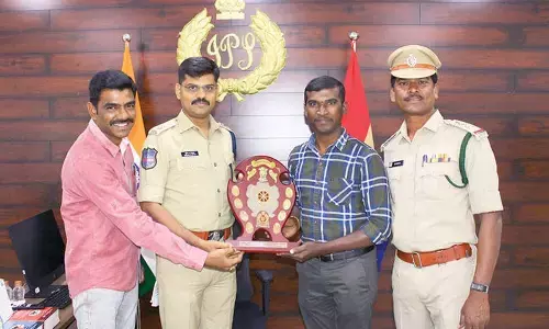 Cop Shiva wins top award