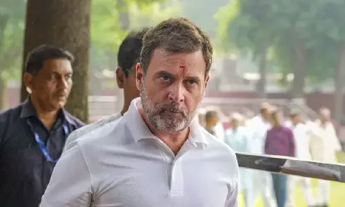 Maha Politics over Mahakumbh. Rahul to visit Pratsgraj