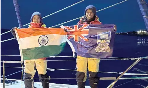 INSV Tarini enters Port Stanley