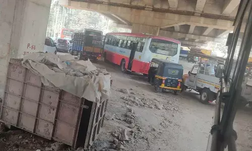 Commuters stuck for 90 minutes, 6 kilometre-long traffic snarl at Kalladka