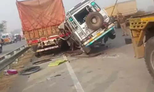 Five Karnataka pilgrims returning from Maha Kumbh killed in road accident