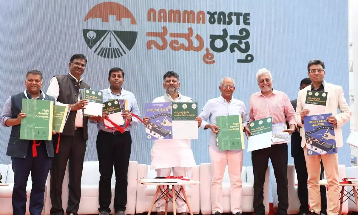 Kannada ignored by BBMP; everything is English at ‘Namma Road’ workshop Kannada ignored by BBMP; everything is English at ‘Namma Road’ workshop