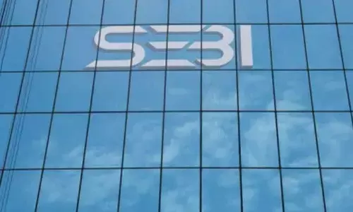 SEBI fines Axis Securities Rs 10 lakh for violating stockbroker rules