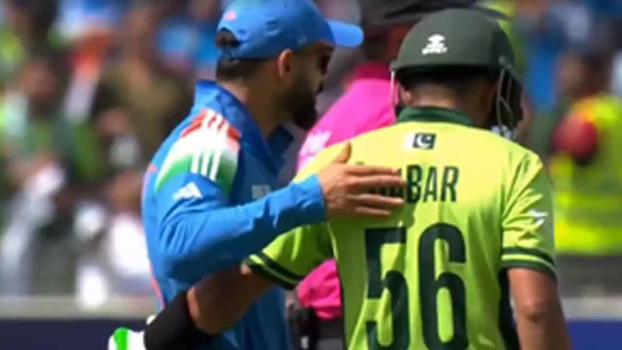 Champions Trophy: Kohli pats Babar on the back, photo of heartwarming gesture goes viral