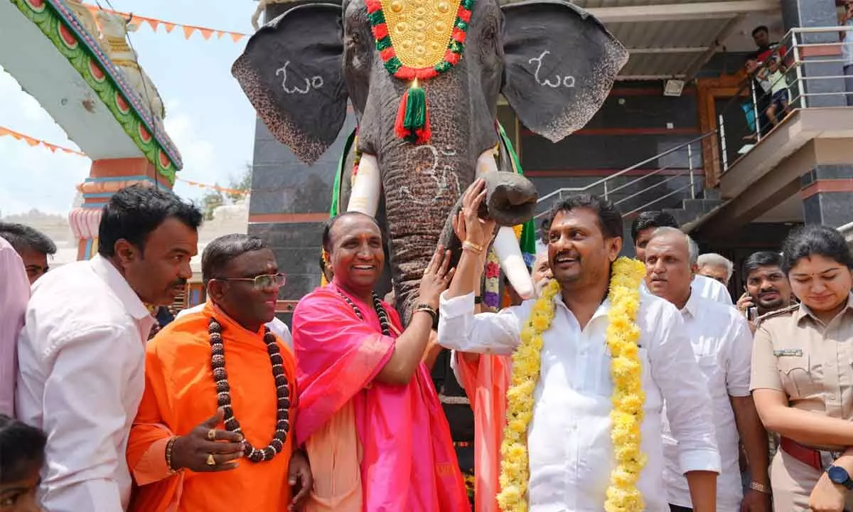 Karnataka Temple Adopts Mechanical Elephant for Rituals, Promotes Ethical Treatment of Wildlife
