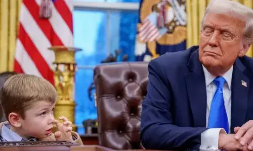 Trump replaces White House desk after Elon’s son appeared to wipe booger on it