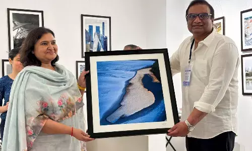 PICTORIAL NARRATIVES