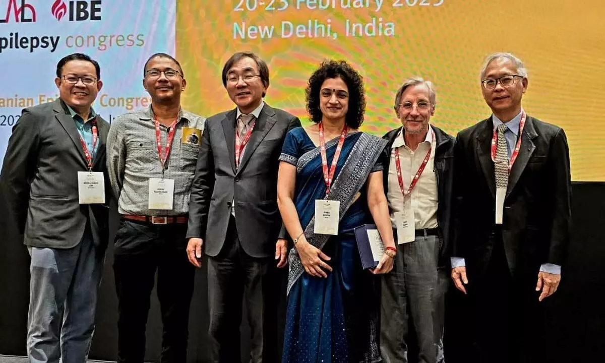 Dr Bindu Menon gets Asian & Oceanian Outstanding Achievement Epilepsy Award Dr Bindu Menon gets Asian & Oceanian Outstanding Achievement Epilepsy Award