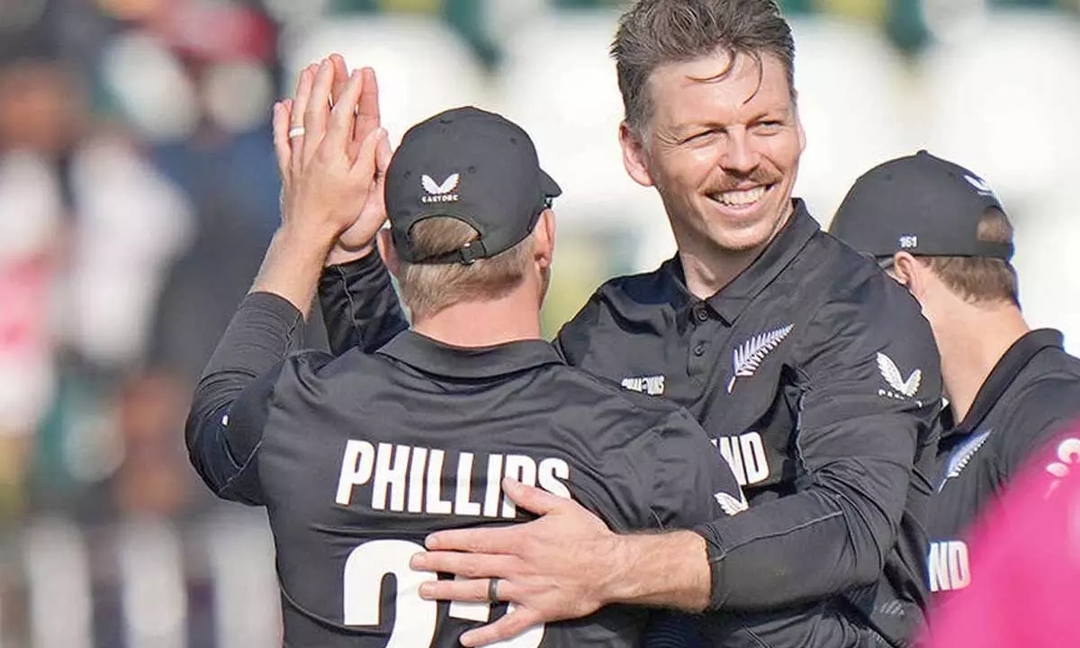 New Zealand beat Bangladesh by 5 wkts, qualify for semifinal New Zealand beat Bangladesh by 5 wkts, qualify for semifinal